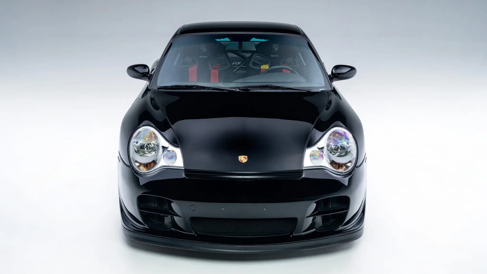 Porsche 911 GT2 Clubsport 2001 года с пробегом 8 000 миль выставлен на продажу — и на нем вы вряд ли решитесь ездить каждый день