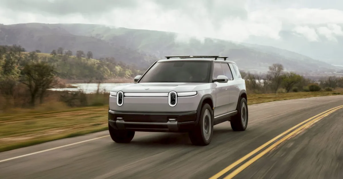 Rivian наращивает выпуск R2 и поставки