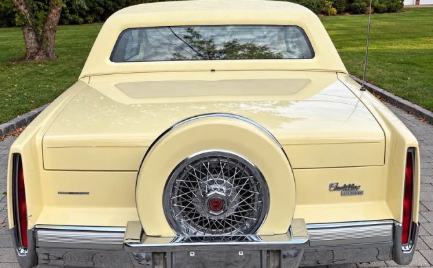 Сохранившийся Cadillac Coupe de Ville 1989 года с одним владельцем выставили на продажу