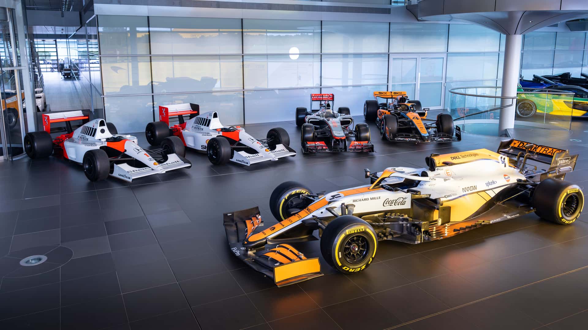 Три десятилетия истории McLaren Racing