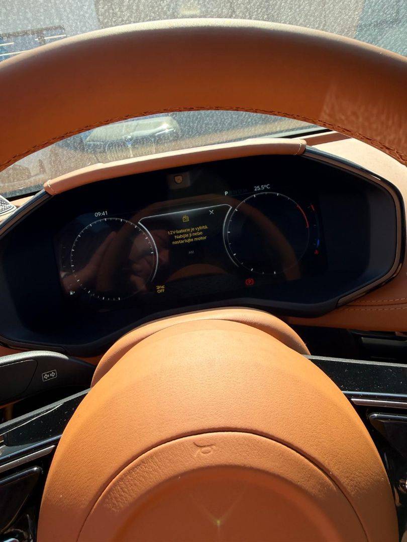 Из чего складывается цена Aston Martin DBX 707 под ключ