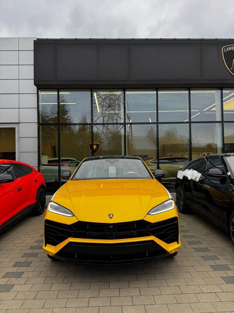 Lamborghini Urus SE — внедорожник