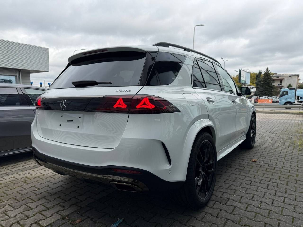 Комплектация Mercedes-Benz GLE 450d 4MATIC 2026