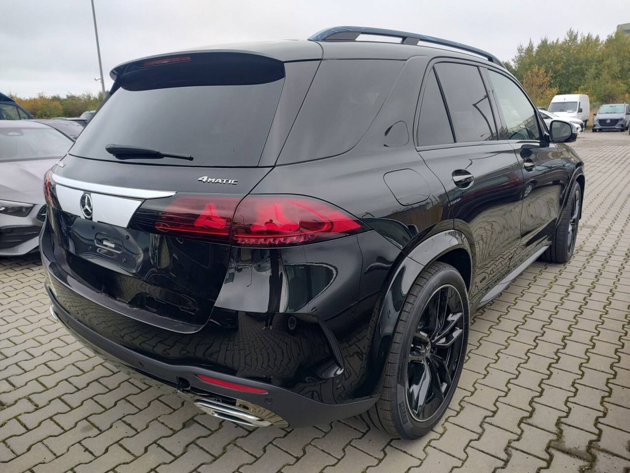 Комплектация Mercedes-Benz GLE 450d 4MATIC 2026