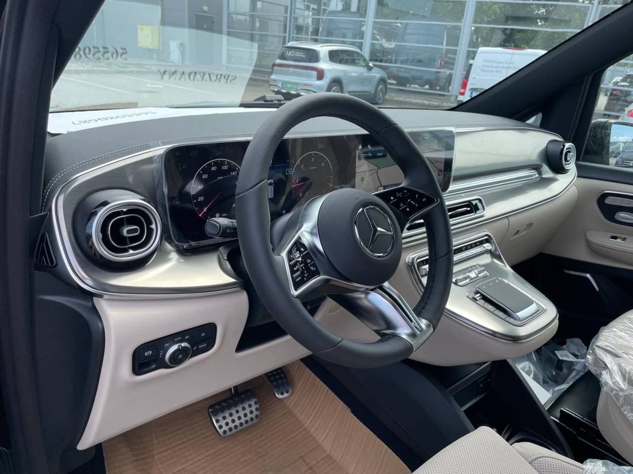 Из чего складывается цена Mercedes-Benz V300d XL под ключ