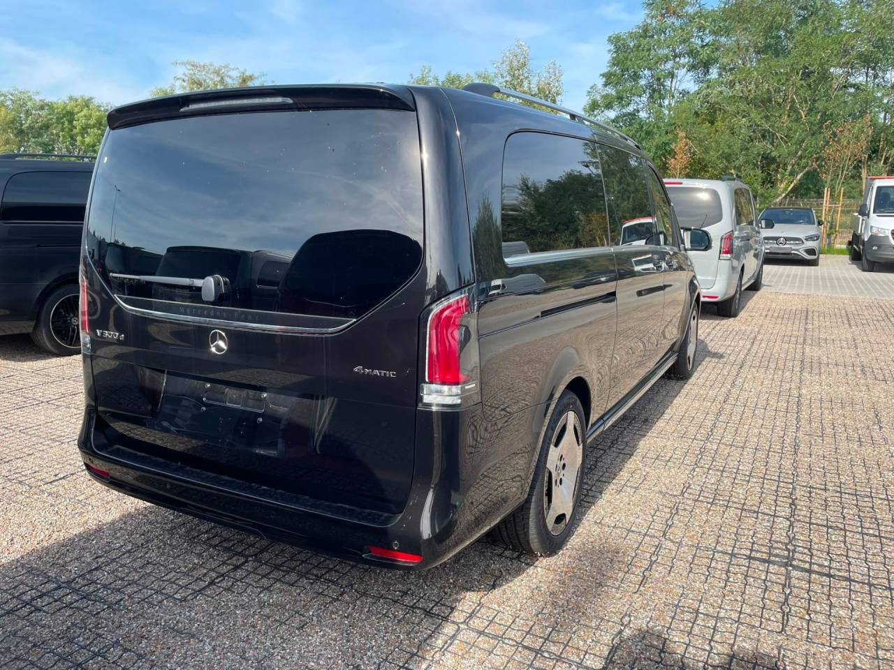 Двигатель и привод Mercedes-Benz V300d XL