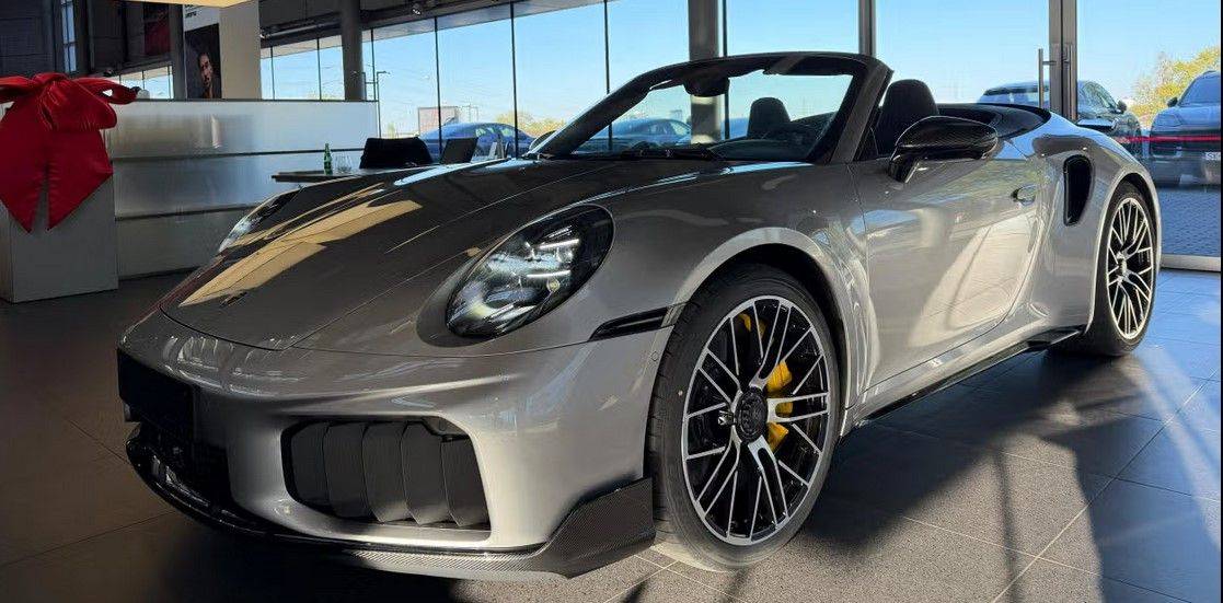 Porsche 911 Turbo S Cabriolet