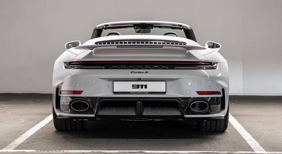 Двигатель и привод Porsche 911 Turbo S Cabriolet